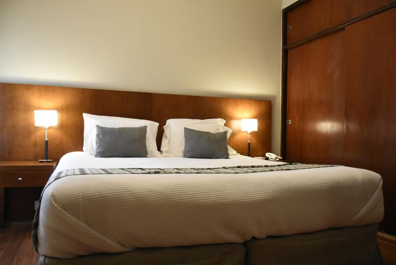Howard Johnson Resort & Spa Escobar Belén de Escobar Esterno foto